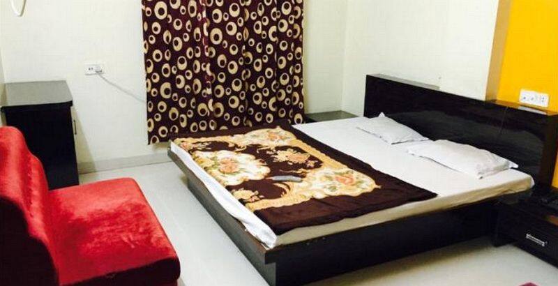 Hotel Srinath Residency, Dhar 2